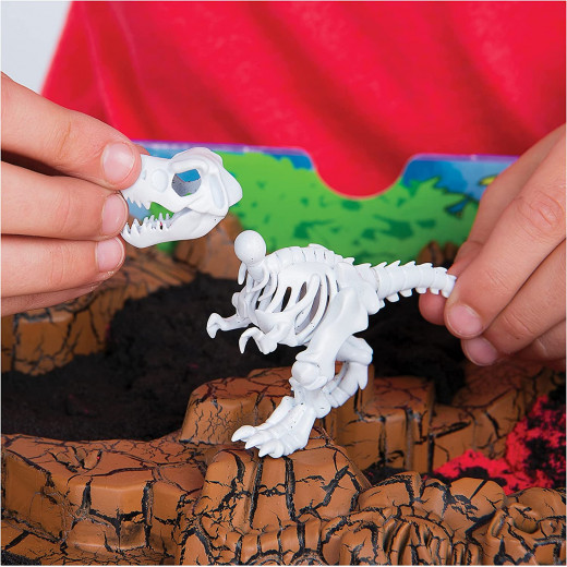 Spin Master Kinetic Sand Dinosaur Dig Playset with 10 Hidden Dinosaur Bones to Uncover for Kids