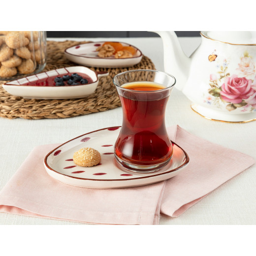 Madame Coco Vie Rouge Graine Tea Saucer