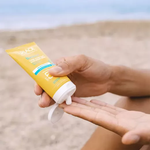 كريم حماية عالية جداً SPF50+ للبشرة الحساسة من يورياج بارييسان بحجم 50 مل