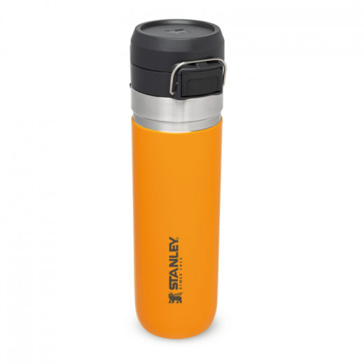 Stanley The Quick-Flip Water Bottle .7L / 24oz Saffron color